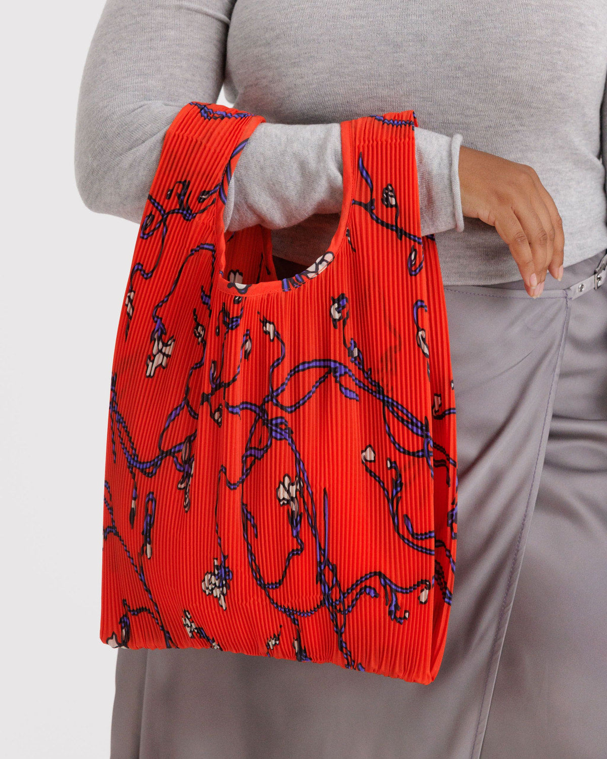 Pleated Baggu Red Snapdragon